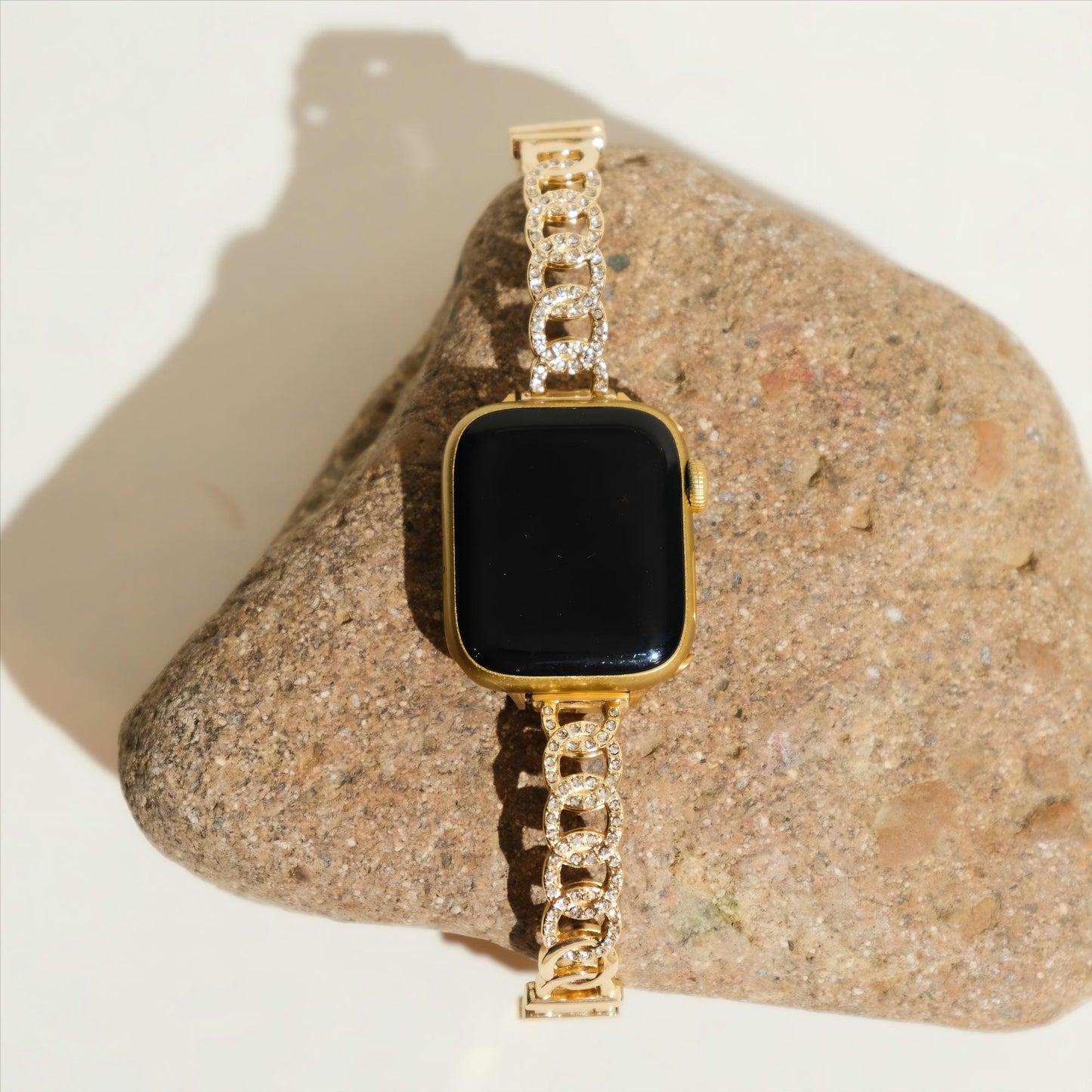Circletine™ – Rundes Metallarmband mit Strasssteinen