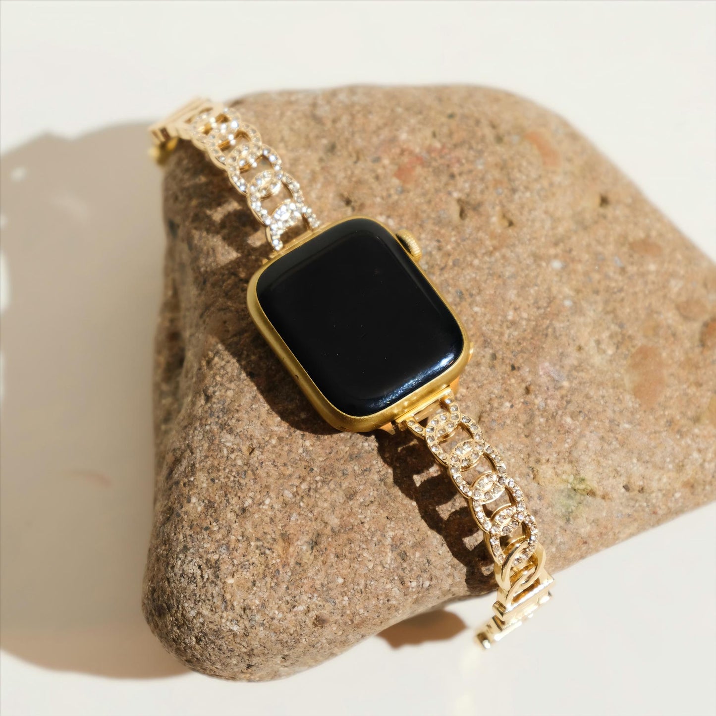 Circletine™ – Rundes Metallarmband mit Strasssteinen