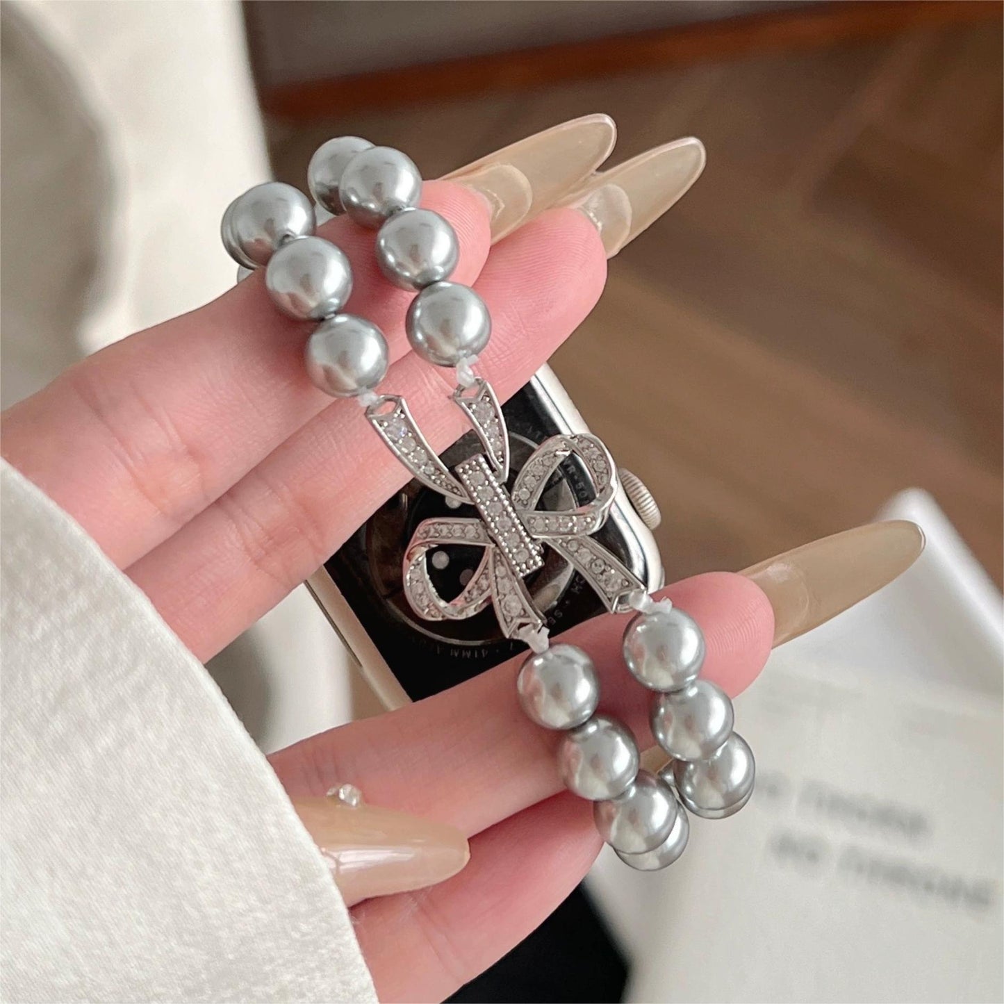 Pearlduo™ – Uhrenarmband mit doppelter Perlenbesatz