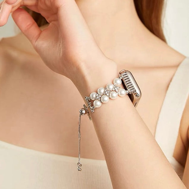 Pearlrhine™ – Perlenverziertes Strass-Uhrenarmband