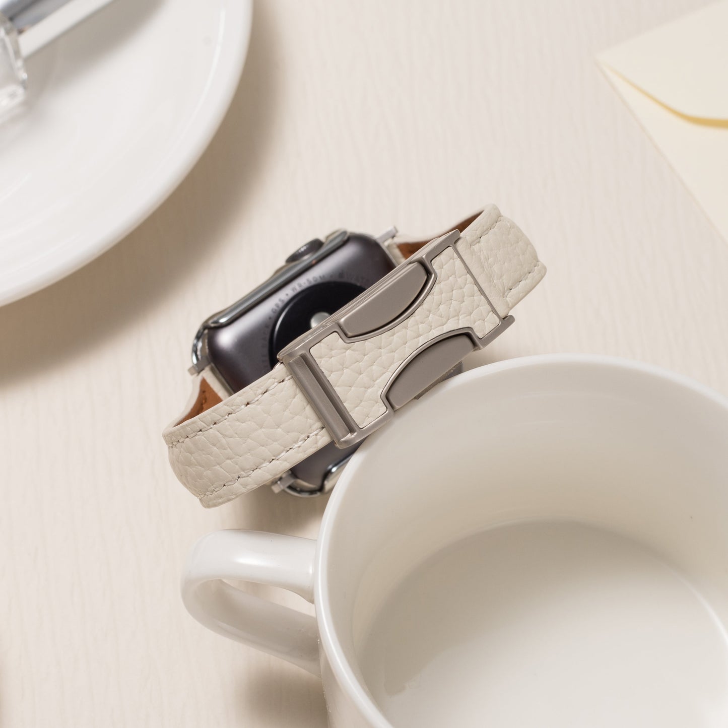 Eloro™ – Leather Magnetic Buckle Strap For Apple Watch